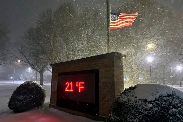 What to Know as Snow, Freezing Rain and Bitter Cold Heads Through Much of the US