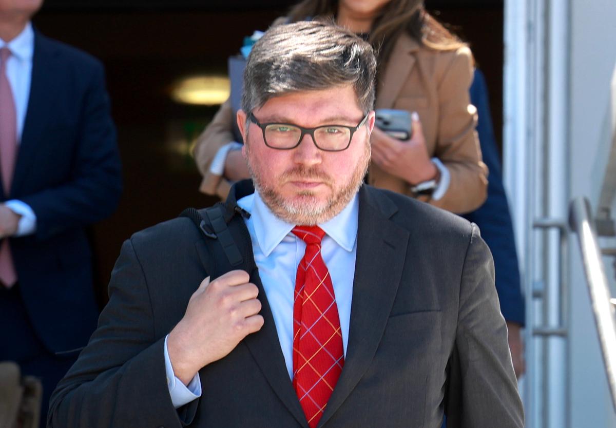 Trump Announces Additions to White House Chief of Staff Susie Wiles’s Team thumbnail