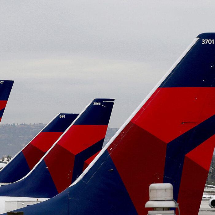 When It Comes to Arriving on Time, These Are the Best (and Worst) Airlines