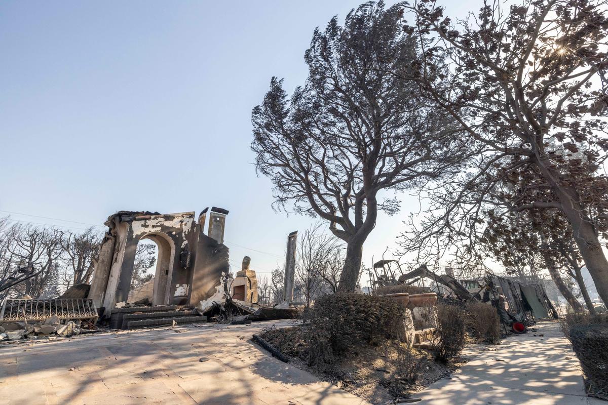 SoCal Man Pleads Guilty After Crashing Drone Into Super Scooper During Fire