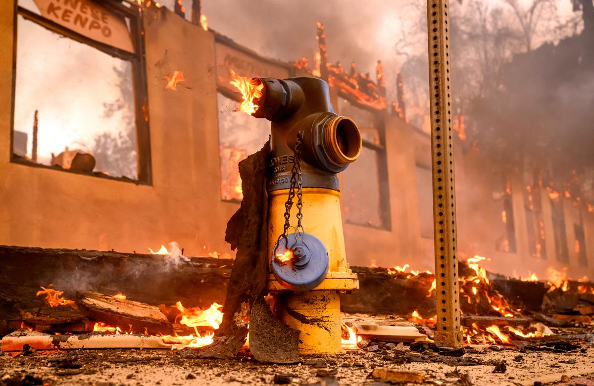 California Governor Calls for Independent Investigation of Dry Fire Hydrants thumbnail