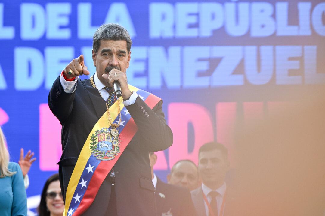 US Issues Venezuela Sanctions, Increases Reward on Maduro