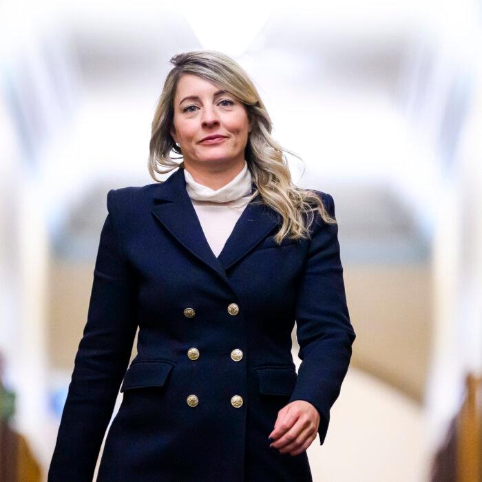 Canada Prepares Retaliatory Tariffs After Trump Threats