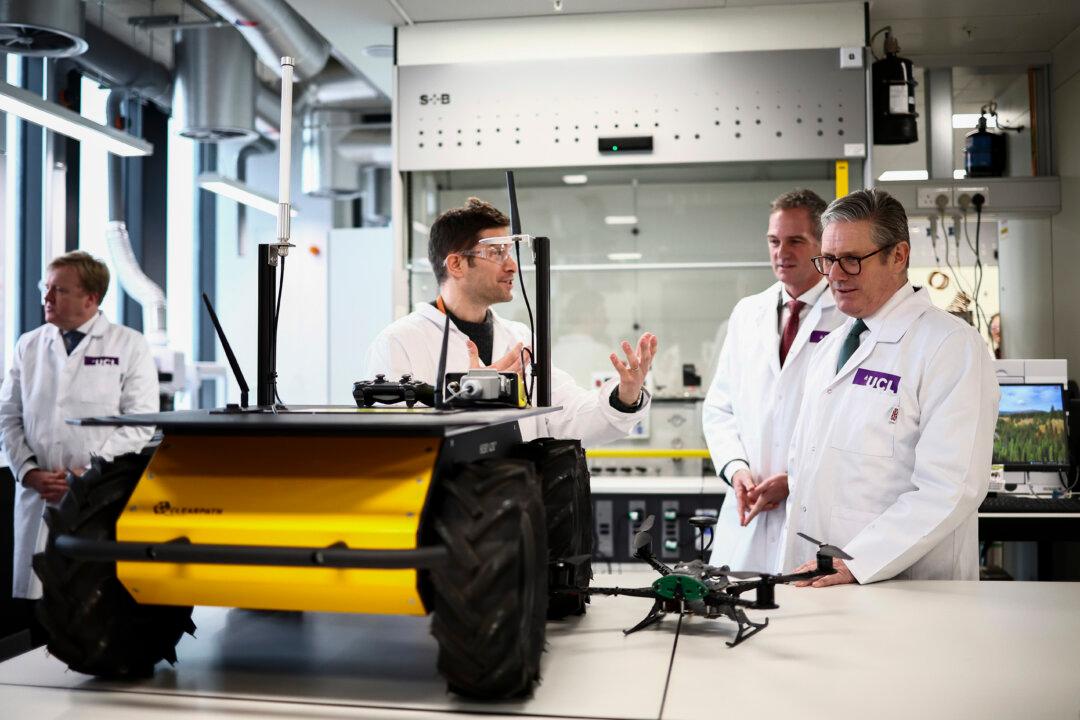 UK Unveils 10-year Industrial Strategy to Revive Growth, Jobs