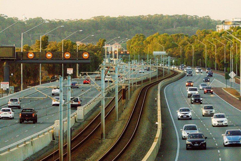 $5 Million Solar-Powered ‘Smart’ Highway Trial Launched in NSW