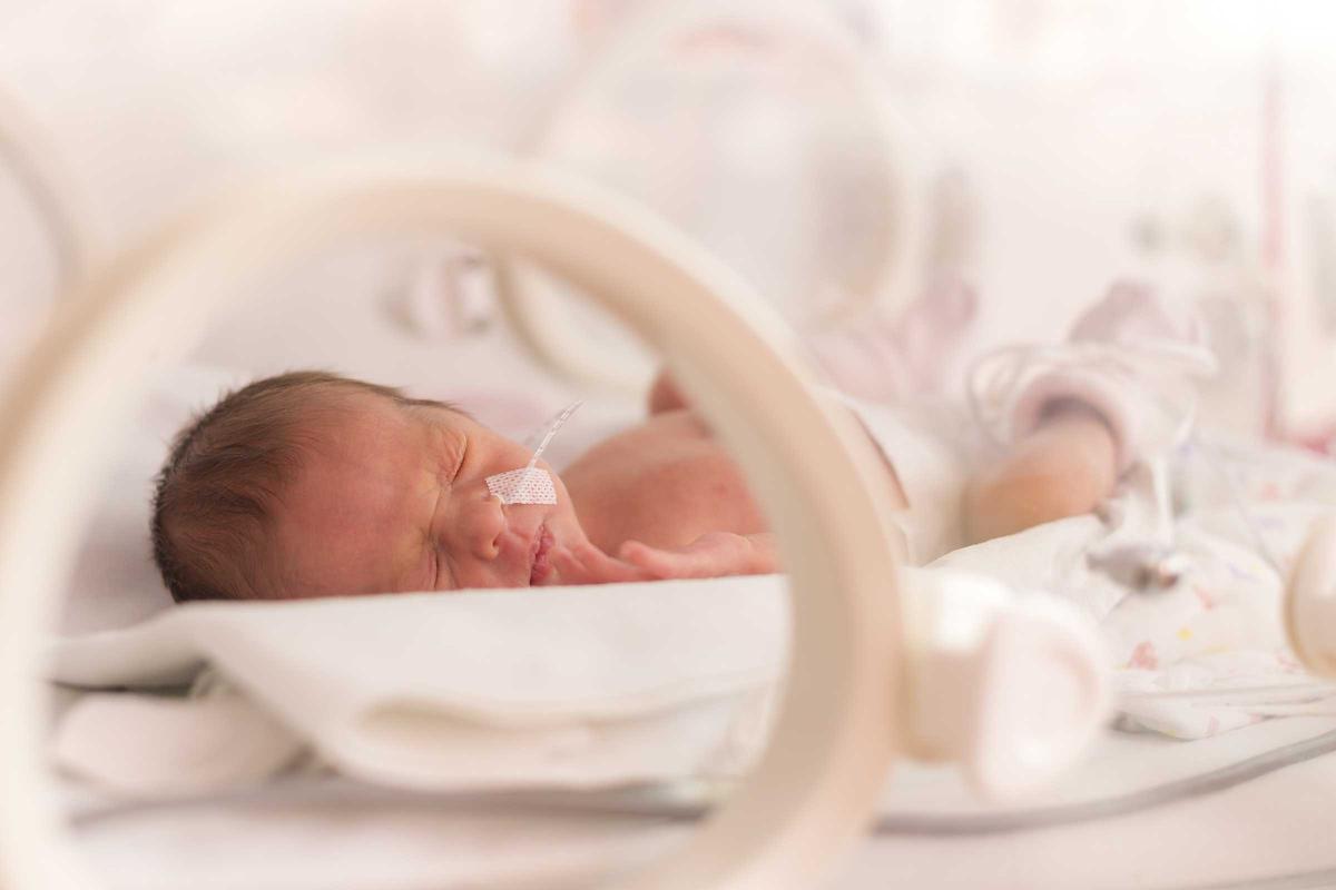 Vaccines Pose Small Apnea Risk to Premature Babies, Trial Shows
