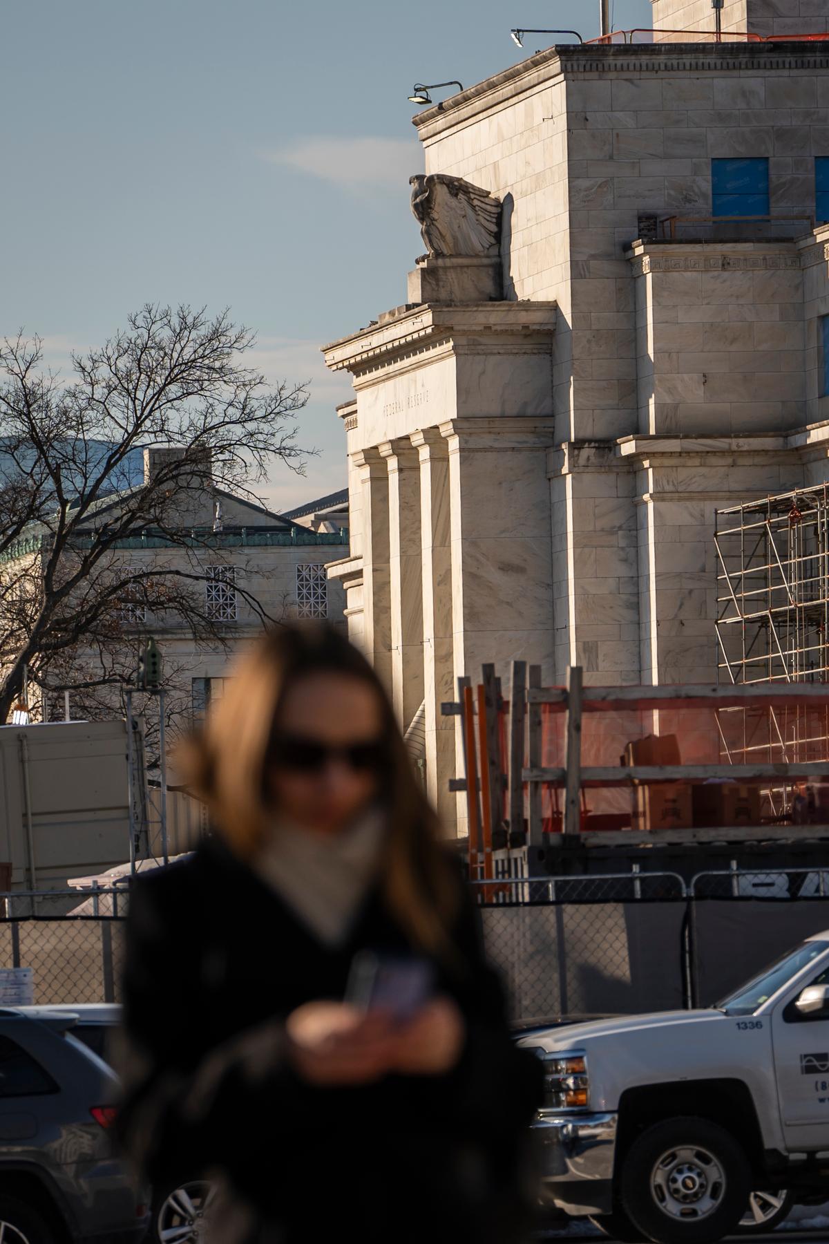 Odds of July Rate Cut Climb as Fed Officials Strike Dovish Tone