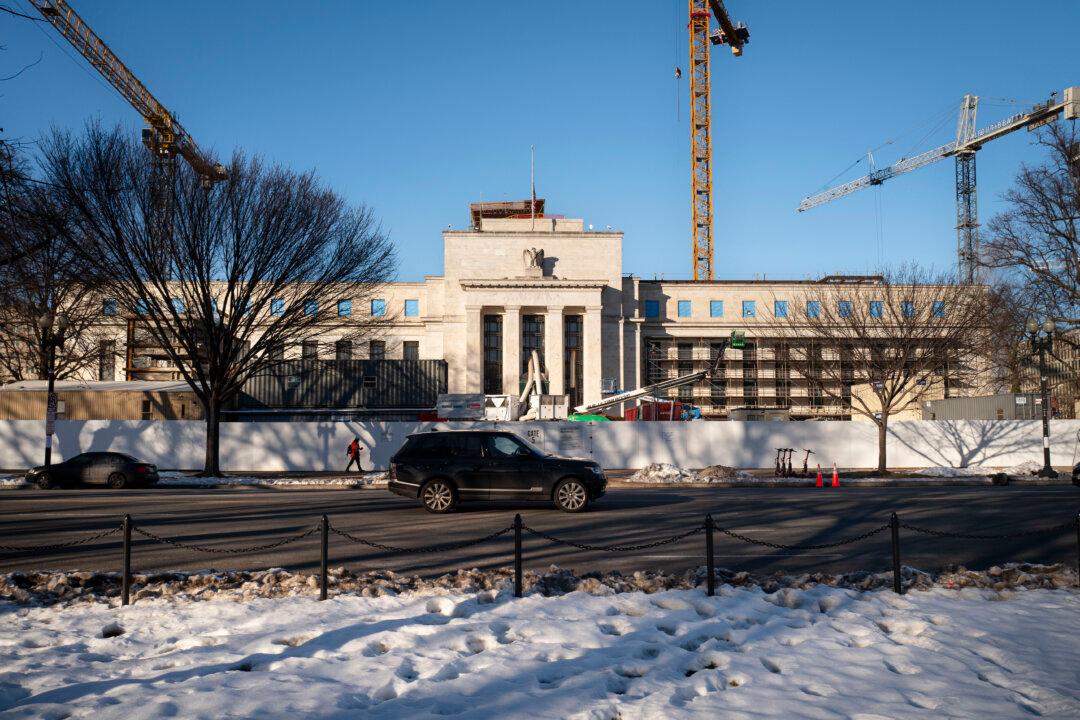 Fed Announces 2025 Stress Test Scenarios for Banks, Makes It Easier This Year