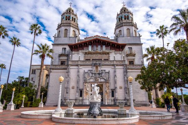 Hearst's La Casa Grande is a 60,000-square-foot, Mediterranean Revival-style mansion. (Benjamin Myers/TNS)