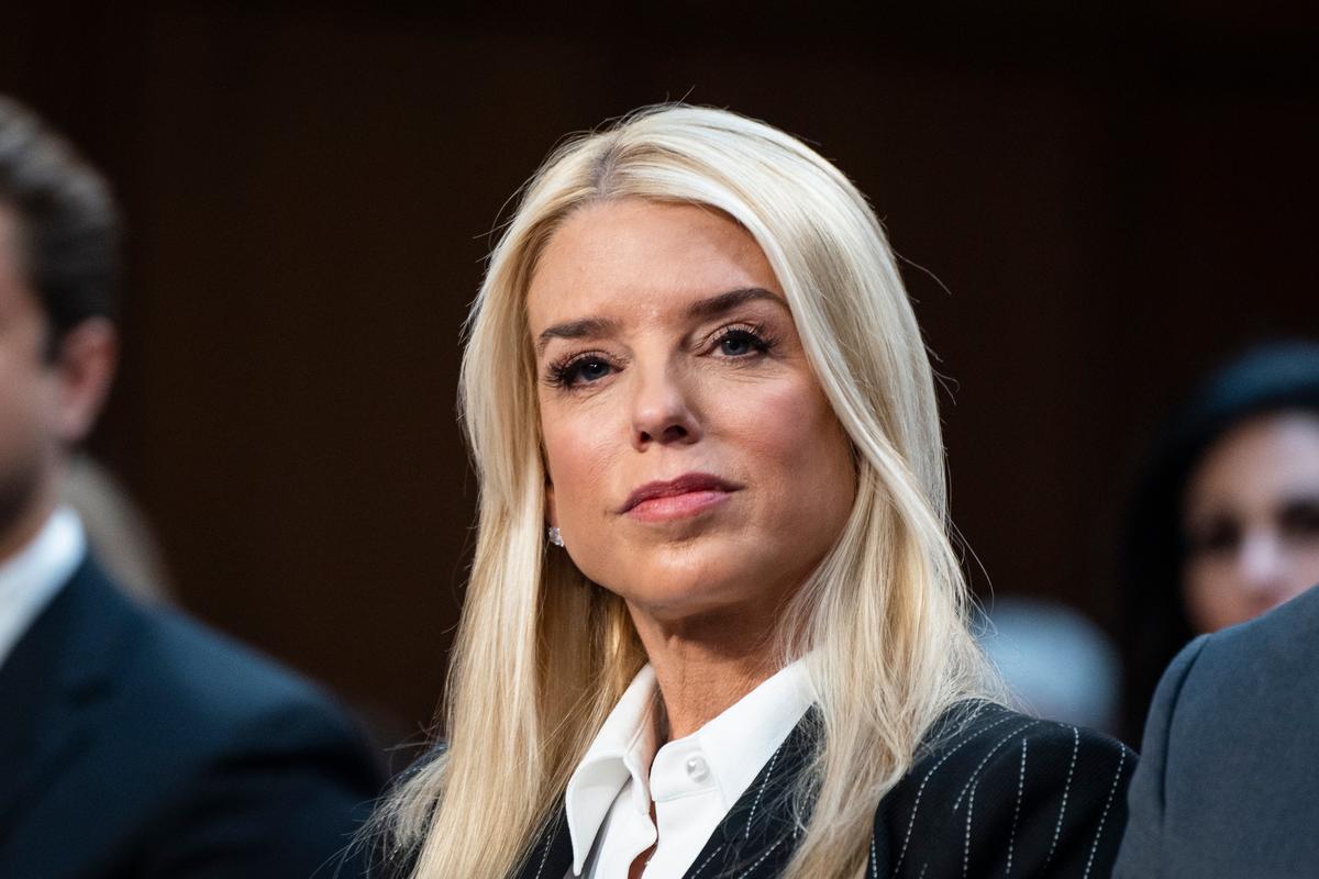 Pam Bondi Orders DOJ to Halt All Funding for Sanctuary Cities