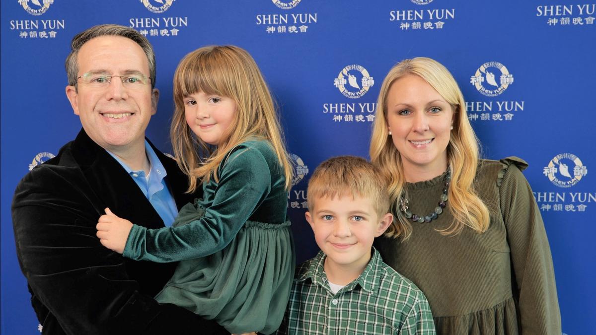 Attorney Moved by Shen Yun: Kindness Should Be the Fundamental Foundation of All Things thumbnail
