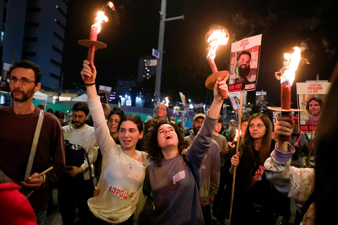 Day in Photos: Israel–Hamas Cease-Fire Deal, Volcanic Eruption, and SpaceX Launch