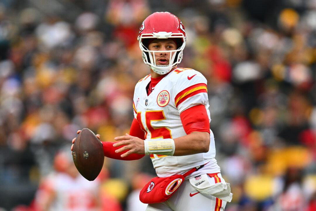 Chiefs’ Andy Reid Gives Parenting Advice to Patrick Mahomes With Birth of Third Child