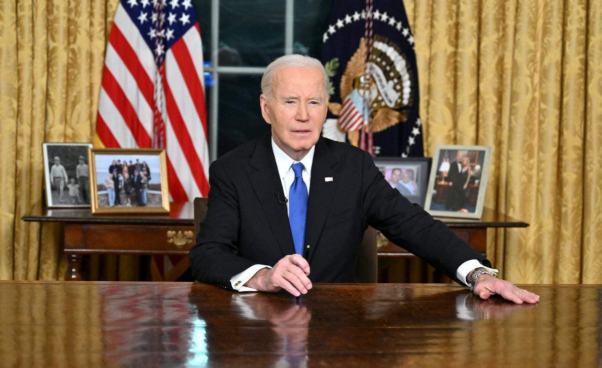 In Farewell Address, Biden Touts Achievements, Warns of ‘Tech-Industrial Complex’ thumbnail