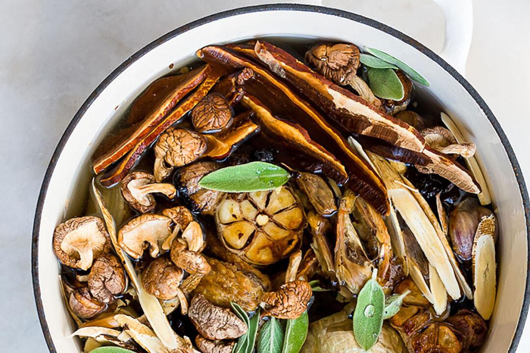 Medicinal Mushroom Broth