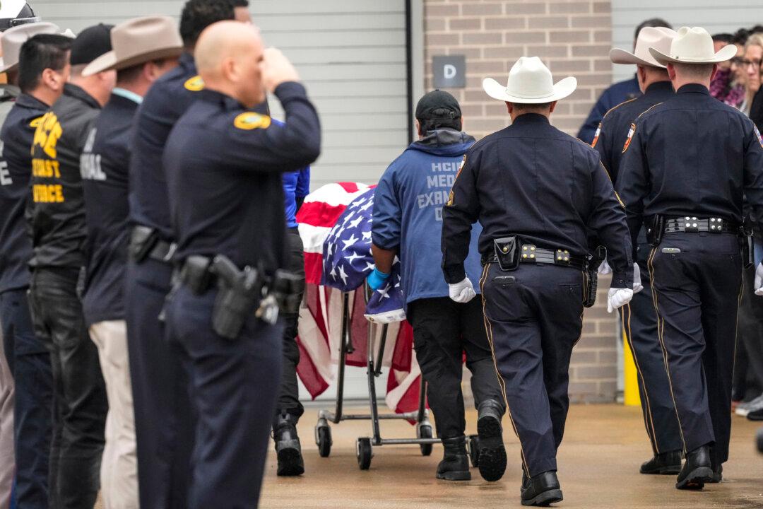Texas Sheriff’s Deputy Killed, Suspect Fatally Shot After Intensive Search in Houston