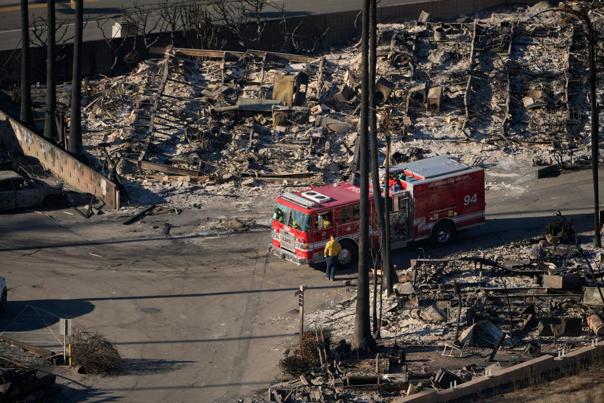 Homeland Security to Help Investigate Crimes Targeting LA Wildfire Victims
