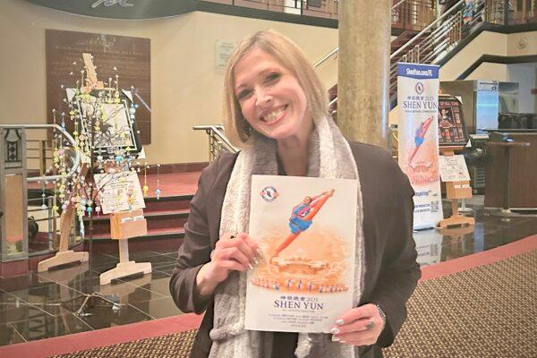 Christina Bickerstaff enjoyed Shen Yun's evening performance at the Duke Energy Center for the Arts on Jan. 16, 2025. (Teng Dongyu/The Epoch Times)