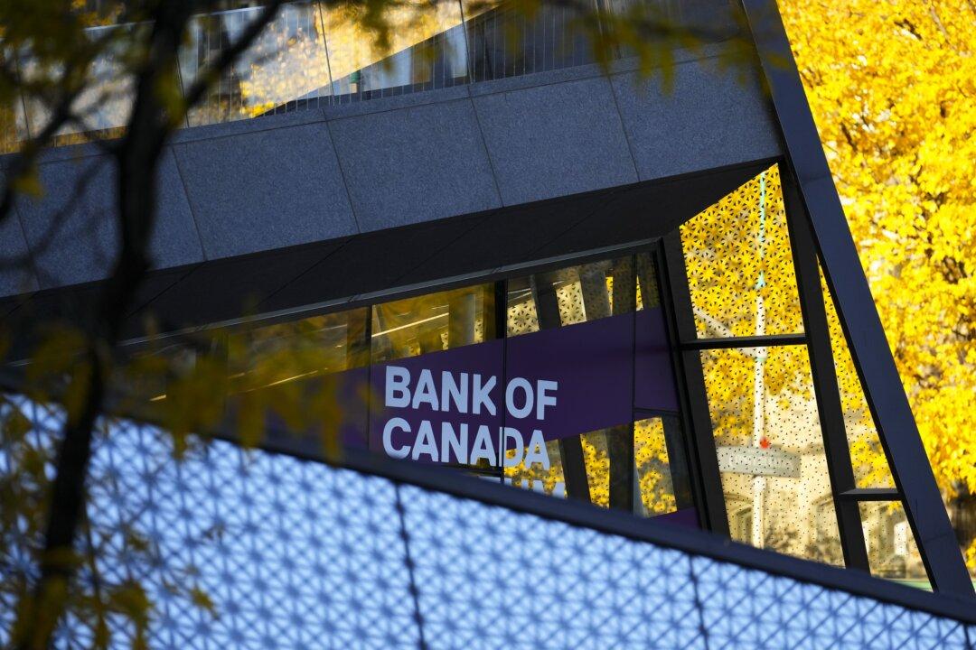 Experts Say the Canada-US Interest Rate Gap Here to Stay After Latest Cut