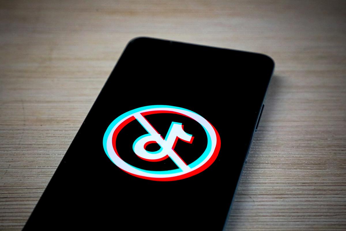 TikTok Says It Will Go Dark on Sunday Unless Biden Gives Definite Assurances thumbnail