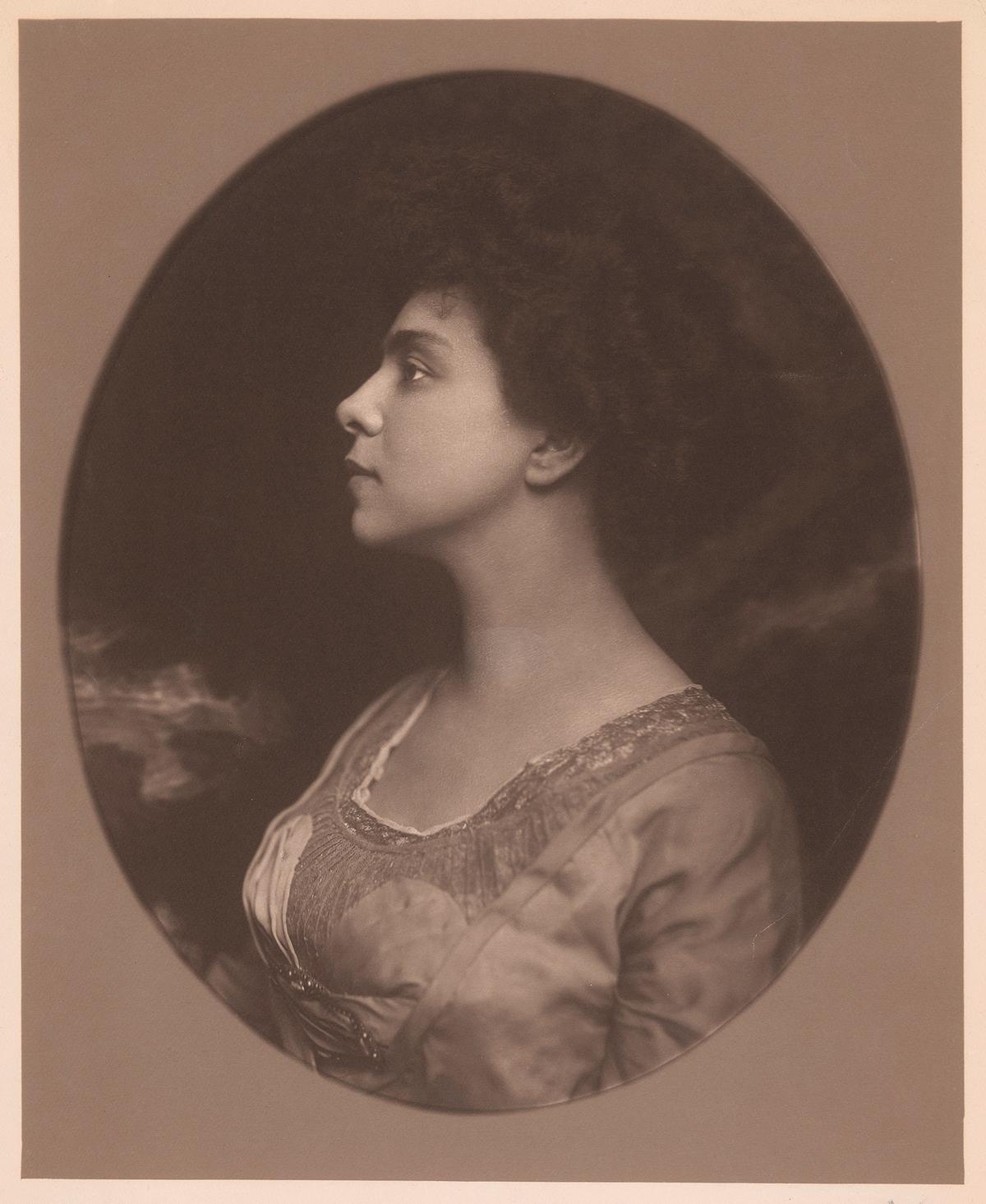 A portrait of Belle da Costa Greene, 1910, by Ernest Walter Histed. (Courtesy of The Morgan Library & Museum)