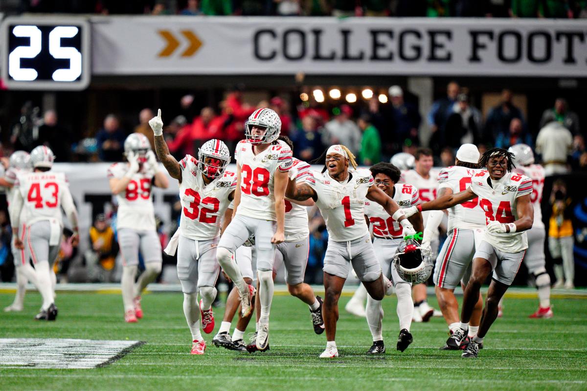 Ohio State Wins 1st National Title Since 2014, Outlasting Notre Dame 34–23 in CFP Championship Game