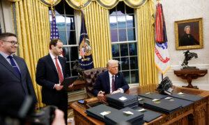 Trump Declares Emergency Over ‘Ongoing Invasion’ at US–Mexico Border