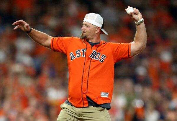 Billy Wagner throws out the first pitch before Game 2 of the ALDS between the Tampa Bay Rays and the Houston Astros at Minute Maid Park in Houston, Texas, on Oct. 5, 2019. (Bob Levey/Getty Images)