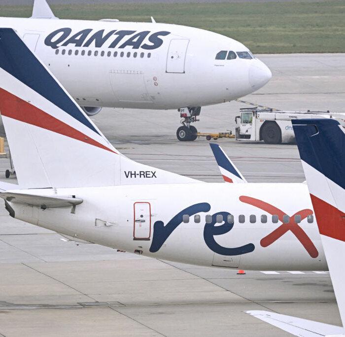 Katter Calls on Albanese to Ditch Rex and Launch New National Airline