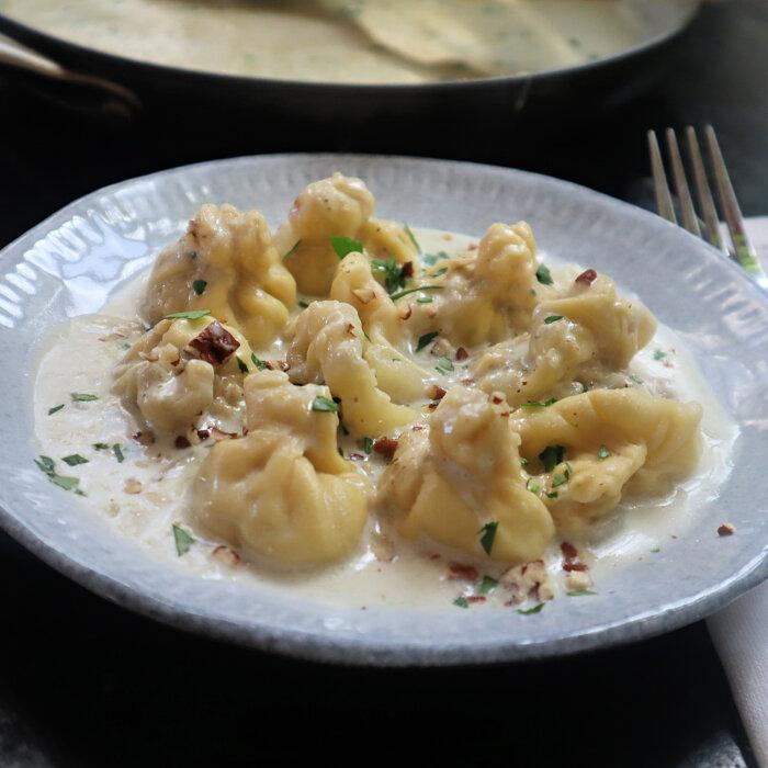 Che Buono! Sacchetti Stuffed With Pear and Gorgonzola