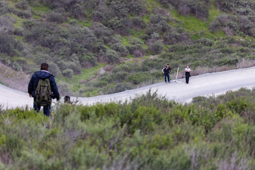 Man Gets Nearly 6 Years for Smuggling 2 Illegal Immigrants and Causing Fatal Crash