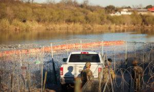 Around 3,000 More US Troops Deploying to Southern Border