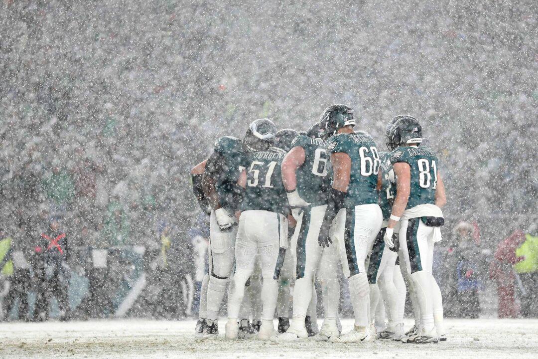 Field Snow From Philadelphia Eagles Playoff Game Sells Out in Just Hours