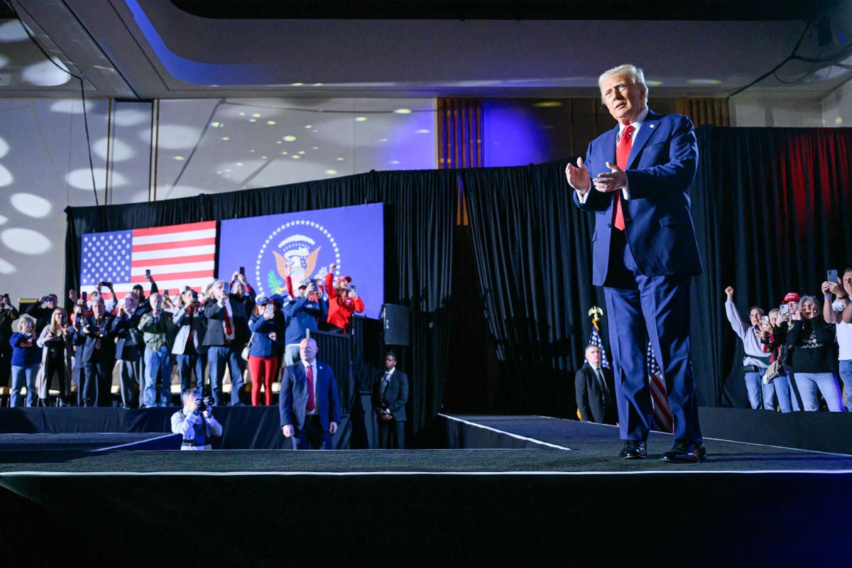 At Las Vegas Rally, Trump Repeats Call for No Tax on Tips thumbnail