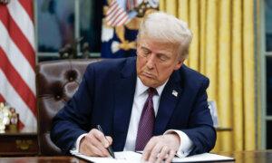 Trump Signs Executive Order Combating Anti-Semitism on College Campuses