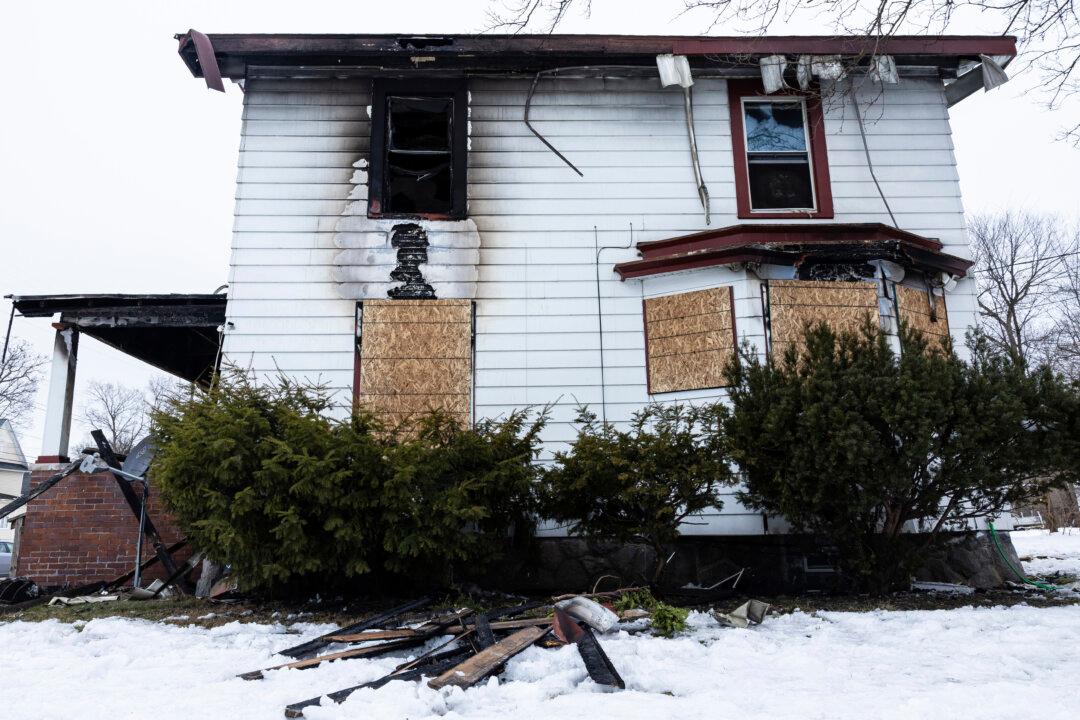 Police Accuse Michigan Mom of Setting House Fire That Killed Daughter