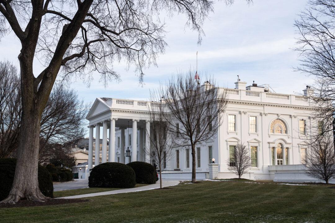 White House Clarifies Pause on Federal Aid, Says Direct Assistance to Individuals Not Affected