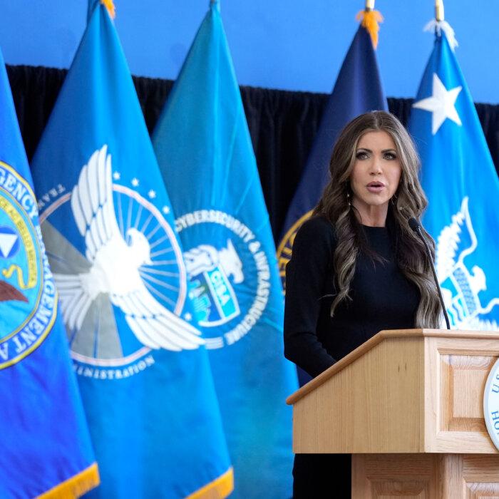 DHS Says It Will Pay Illegal Immigrants $1,000 to Self-Deport