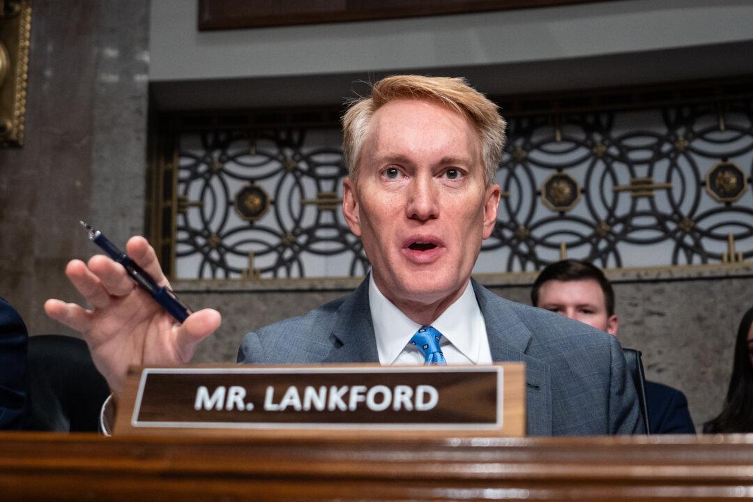 LIVE NOW: Senate Hearing to Examine Implementing GAO Recommendations