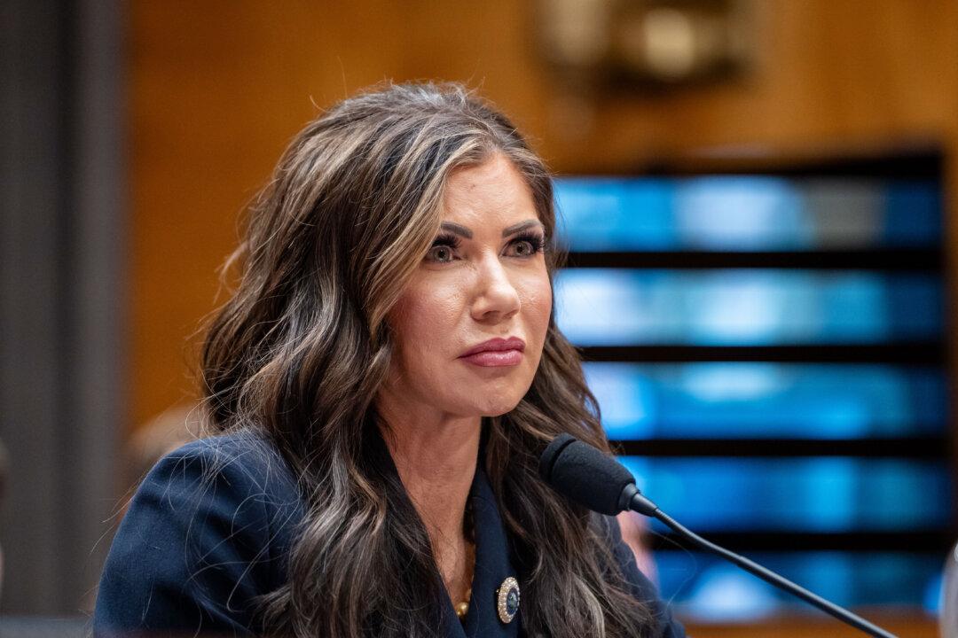 Noem Spotlights Chicago’s Lack of ICE Cooperation