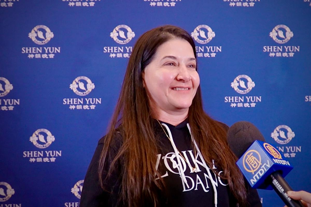 Shen Yun ‘Makes You a Better Person,’ Says Dance Instructor