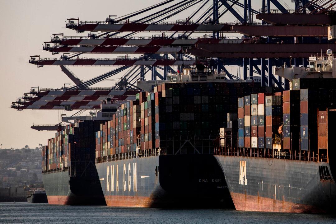 US Trade Deficit Soars to Historical High, Slashing GDP Growth Outlook