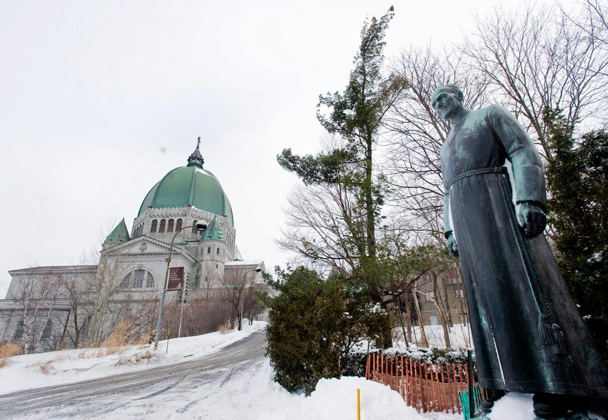 Clandestine Climbers Flock to Montreal’s St. Joseph’s Oratory, Damaging Historic Site