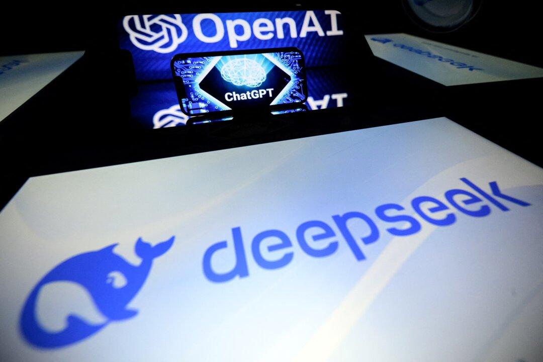 American AI Companies Open Up to Counter China