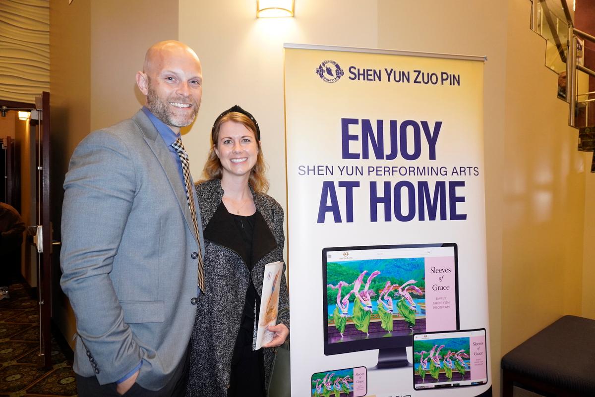 Orange Park Theatergoer Impressed With the Unique Sound of Shen Yun