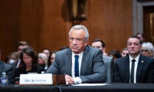 RFK Jr., Sanders Engage in Fiery Exchange Over Drug Companies’ Donations