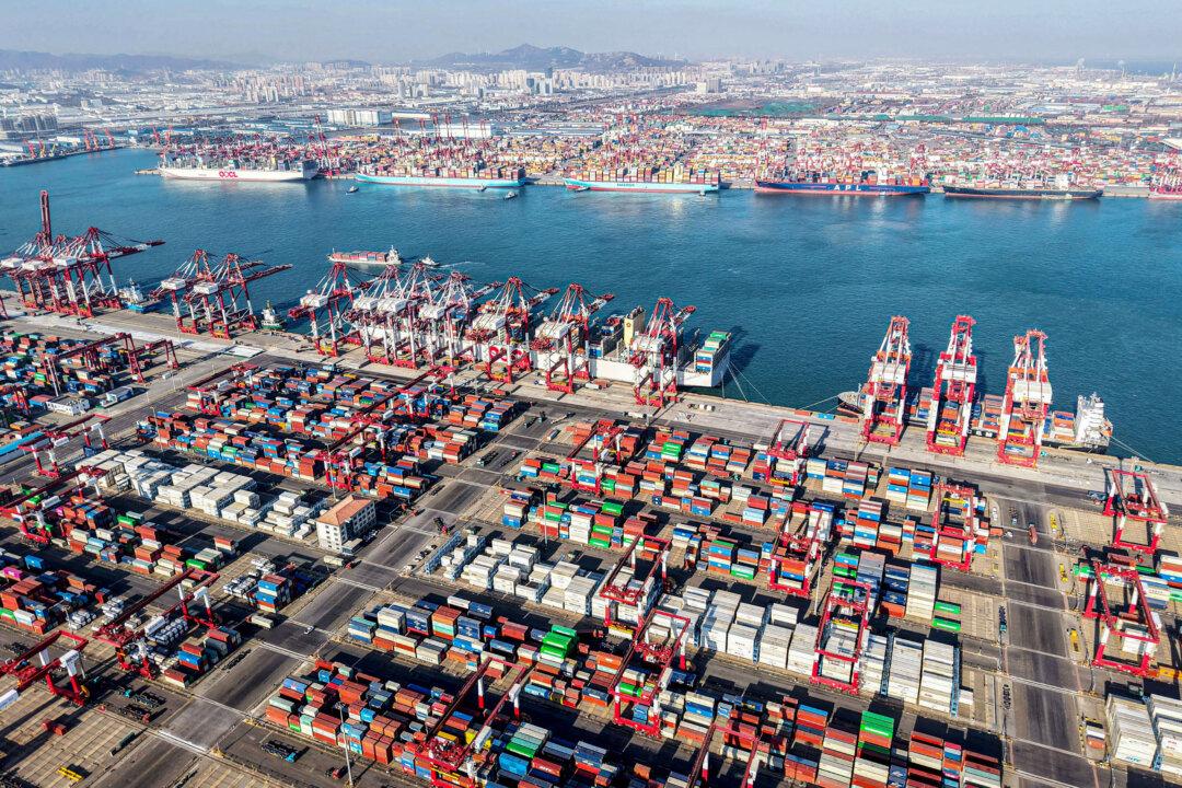 Trump Refines His Approach to Tariffs on China