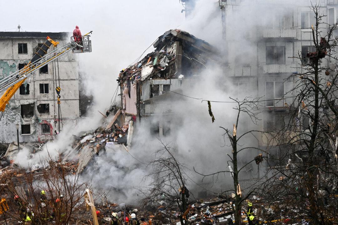 Russia Strikes Ukrainian Oil Refinery in Fresh Blow to Kyiv’s Energy Infrastructure