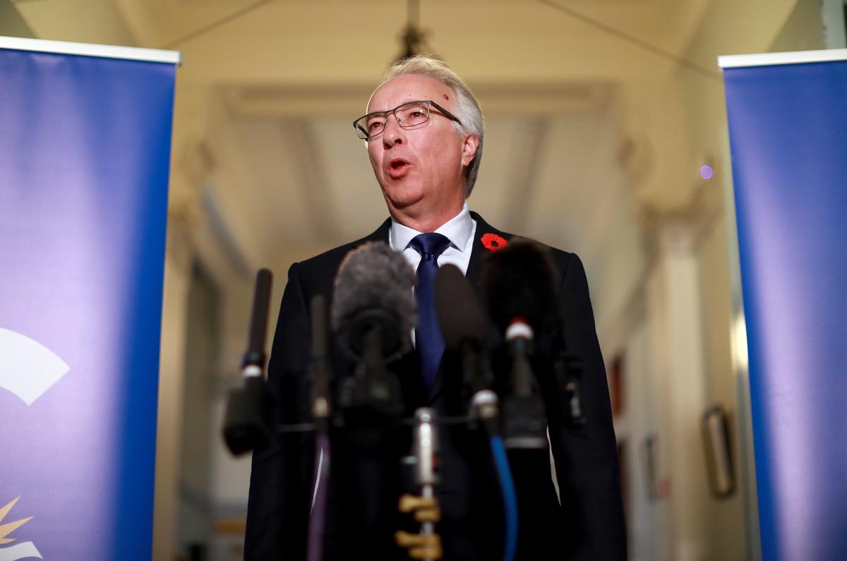 BC Political Leaders Call for Premier to Do More Amid Looming Trade War