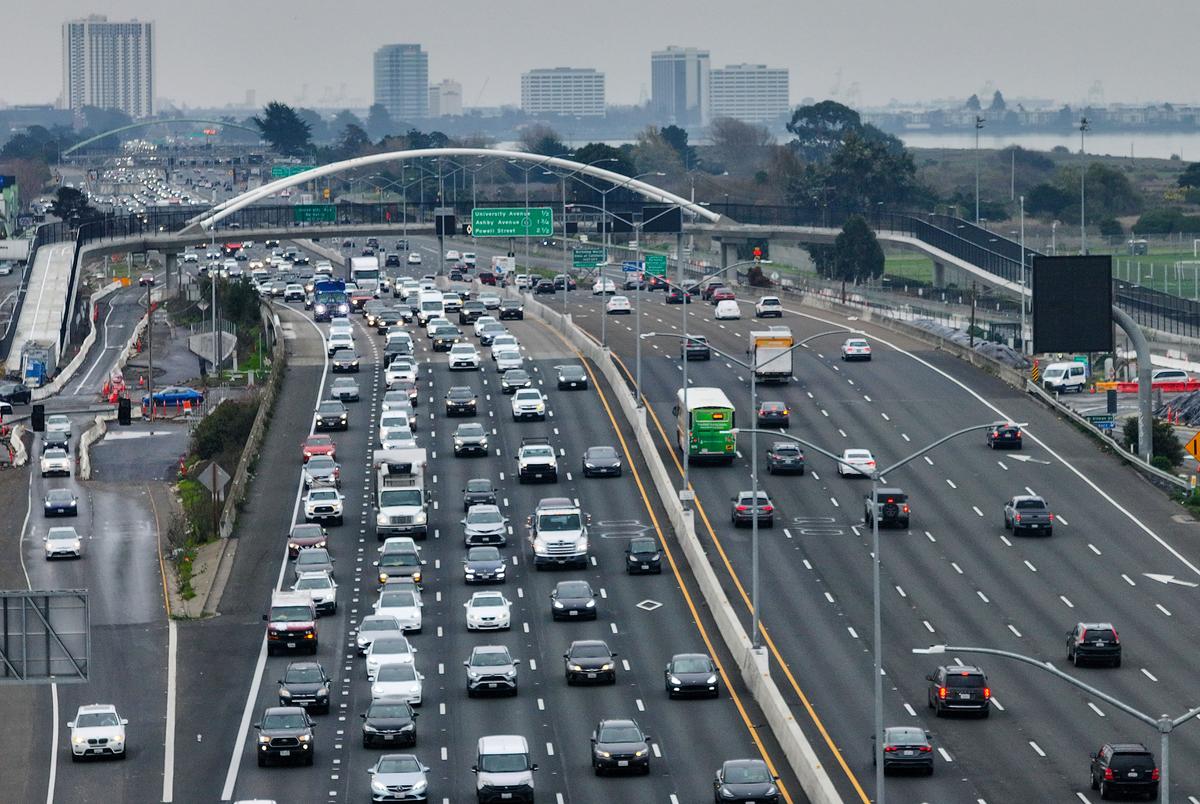 Trump Administration Rescinds Biden-Era Greenhouse Gas Rule for Highways